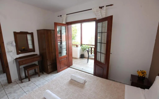 Ostria Hotel