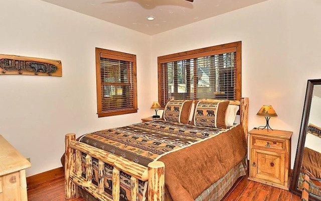 5BR 4BA Lake Tahoe Luxury Vacation Rental by RedAwning
