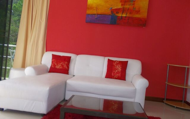Апартаменты Mountain Sea View Luxury Apartments комната для гостей