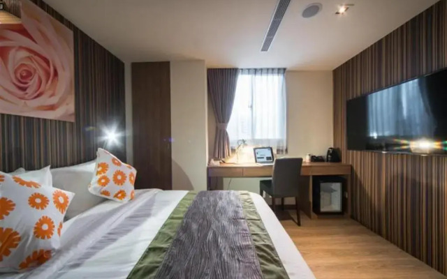 Huada Hotel