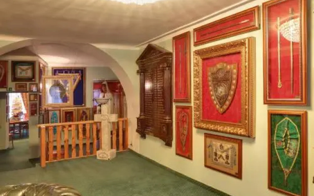 Pension Masonic House