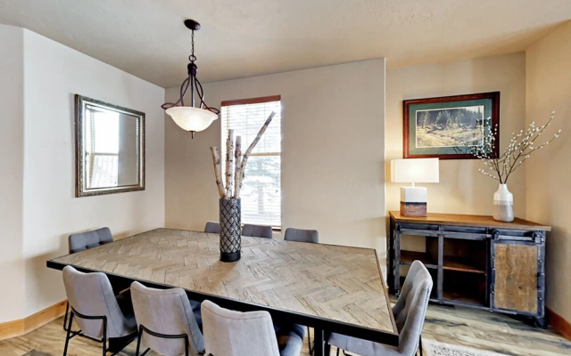 1746 Park City - 2 Br Condo