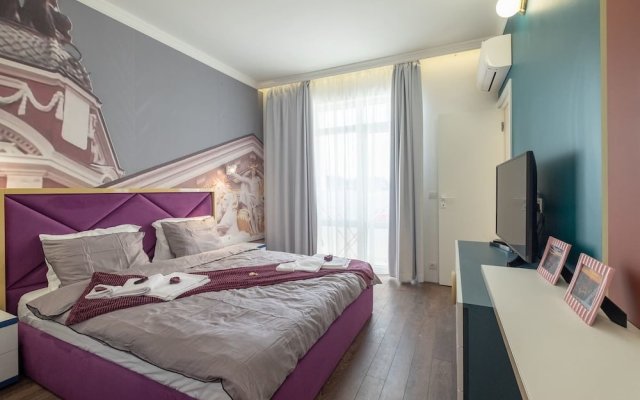 FM Luxury 3-BDR Apartment - Splendid Shapes 2