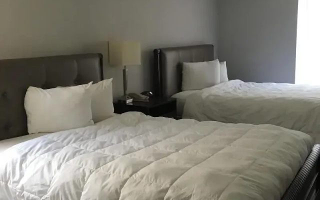 Ambassador Inn And Suites