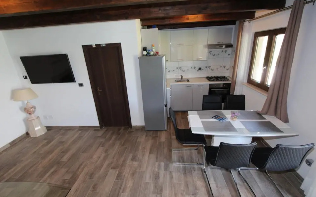 Holiday House Cuvi