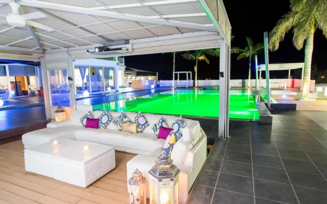 Oceanview Luxury Villa 011