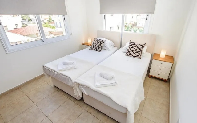Rent Private Villa 040