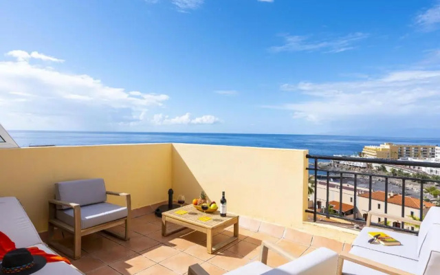 1314 FABULOUS 2 BEDROOM Accommodation ROOF TERRACE