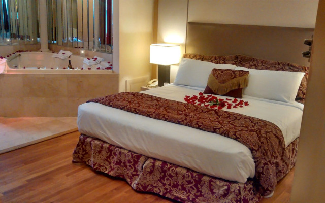 Hyannis Plaza Hotel