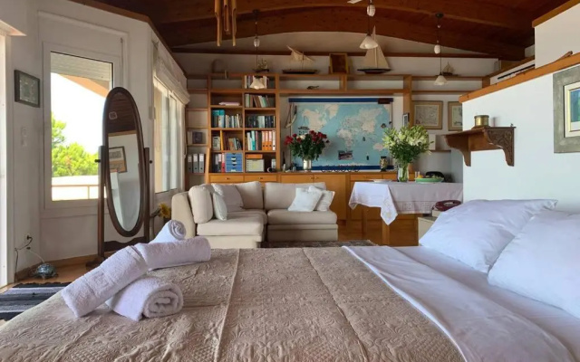 360º suite with endless views to the Ionian Sea
