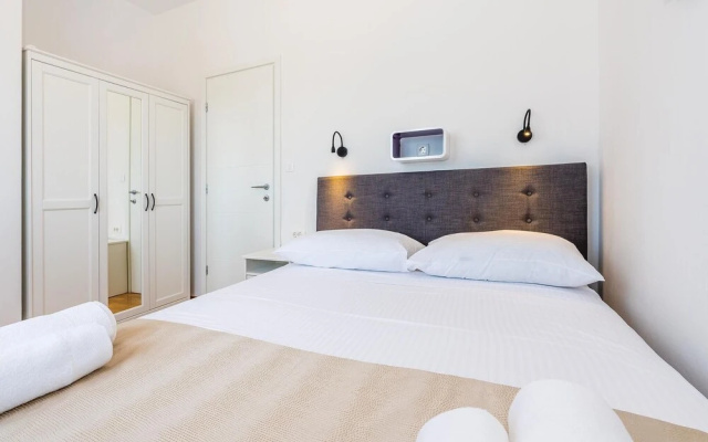 Beautiful Home in Dubrava With Wifi and 6 Bedrooms