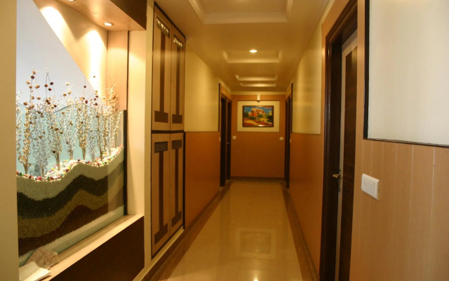 Hotel Taran by OYO