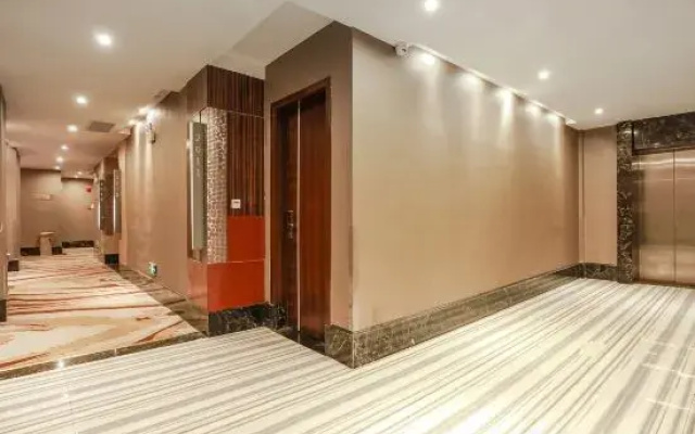Guangzhou Jiulong Hotel (Qinglong South Street)