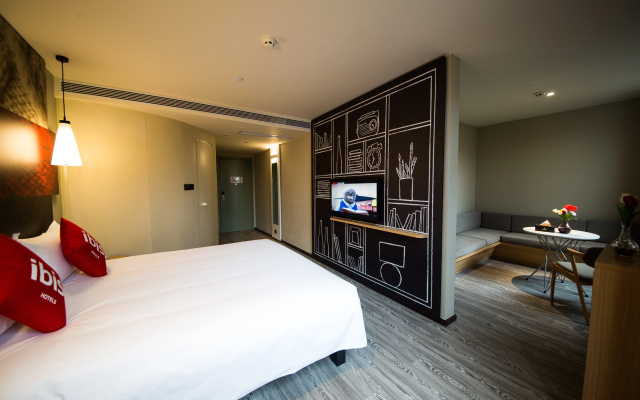 Ibis Hotel (Guangzhou Yuexiu Park Subway Station）