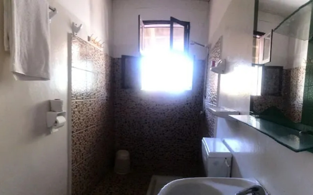 Africa Strike Lodge