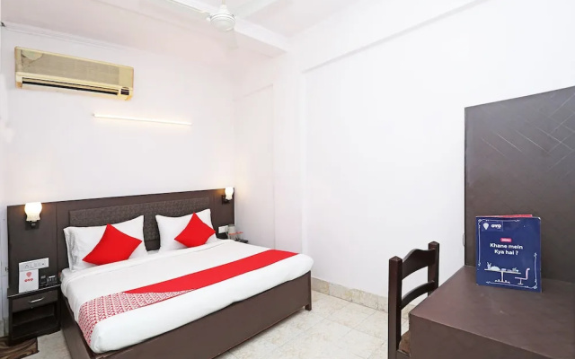 OYO 11327 Hotel R Paradise