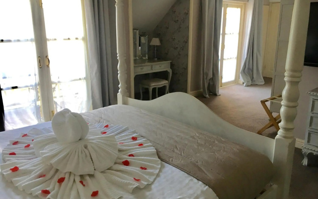 Normanton Park Hotel, BW Signature Collection