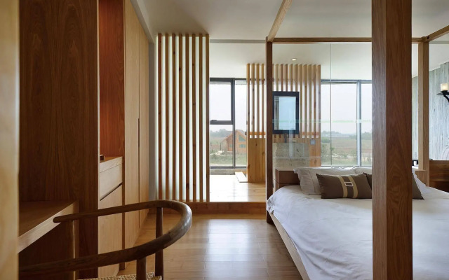 Bazhou MingTang Sun Moon Lake Hot Spring Hotel