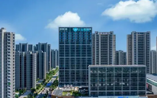 HanTing Hotel (Ningbo Cixi Hangzhou Bay Jili Jihao Commercial Branch)