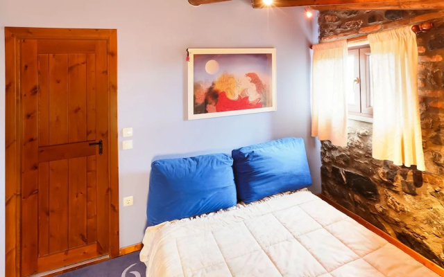 Traditional Holiday Home in Pella With Jacuzzi