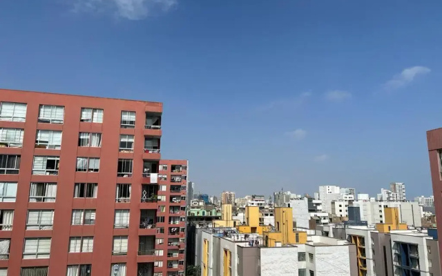 Departamento céntrico y moderno, exelente ubic.