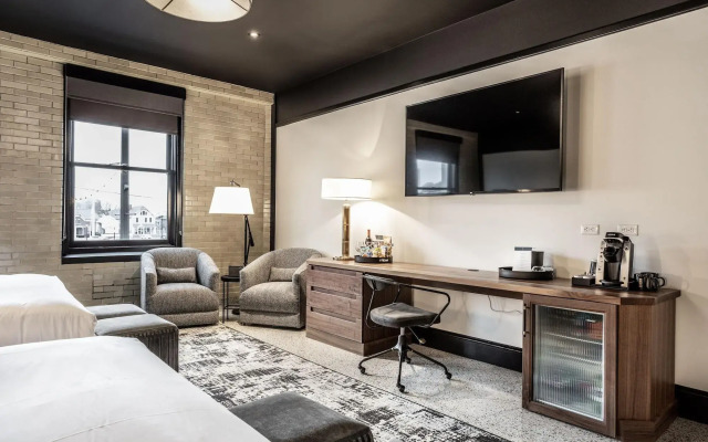 Bottleworks Hotel