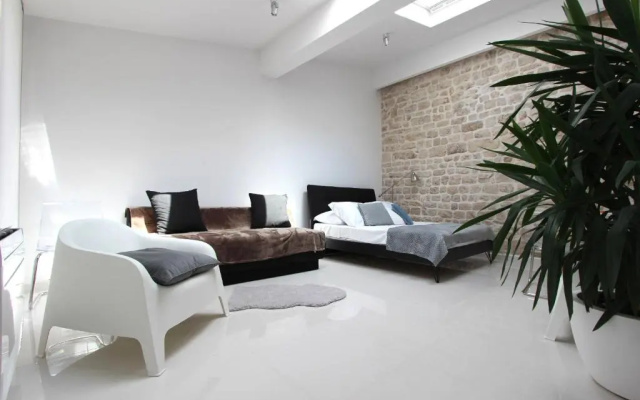 4K Centre Apartment