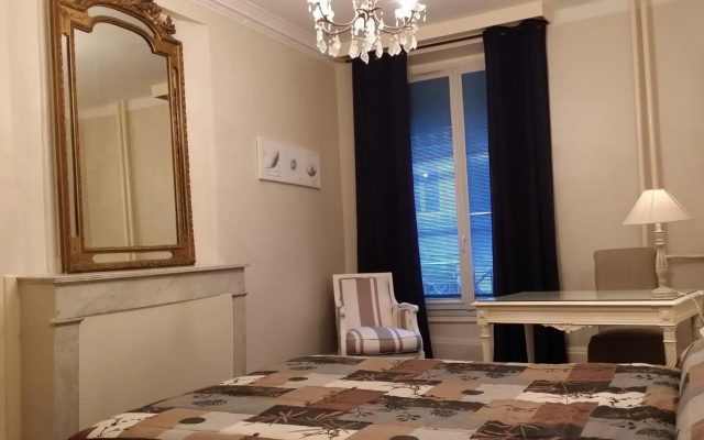 Hotel Azur