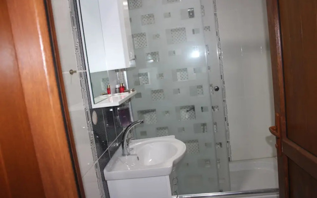 Aymeydani Hotel