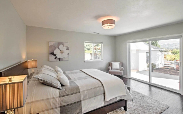 Beautiful Sonoma House w/ Patio & Vineyard Views!