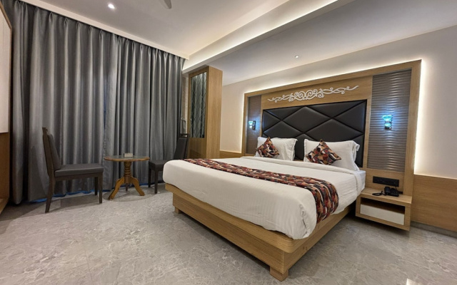 Hotel Imperial Suites - Airoli