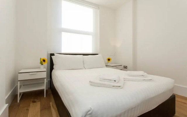 Sleek 2BR flat in Hither Green, by Mountsfield Park