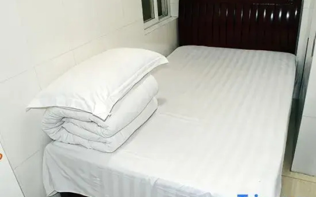 Wolong Pavilion Hotel