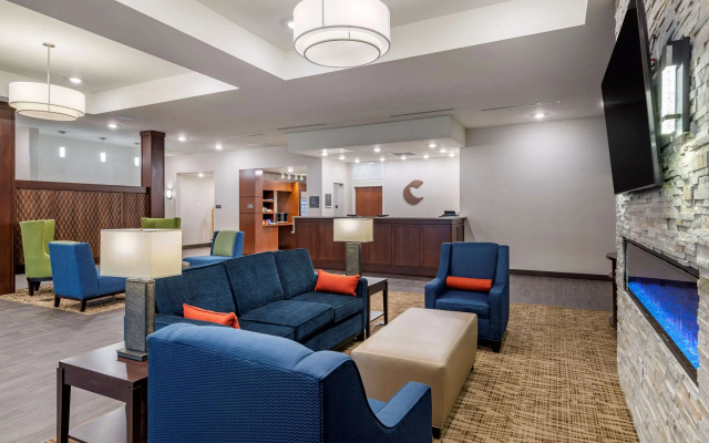Comfort Suites Newnan