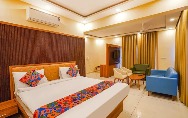 Fabhotel Prime The Waves