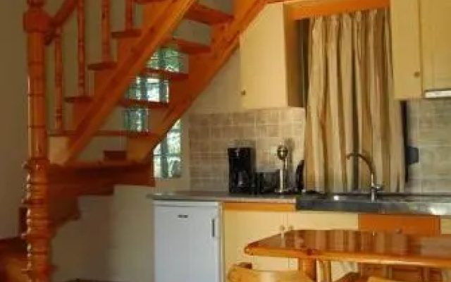 Sirines Studios And Apartments