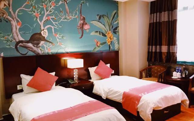 Grand Villa Hotel