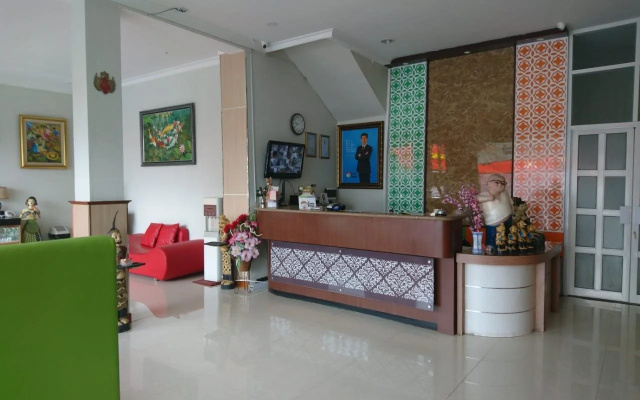 Cabin Hotel Sutomo