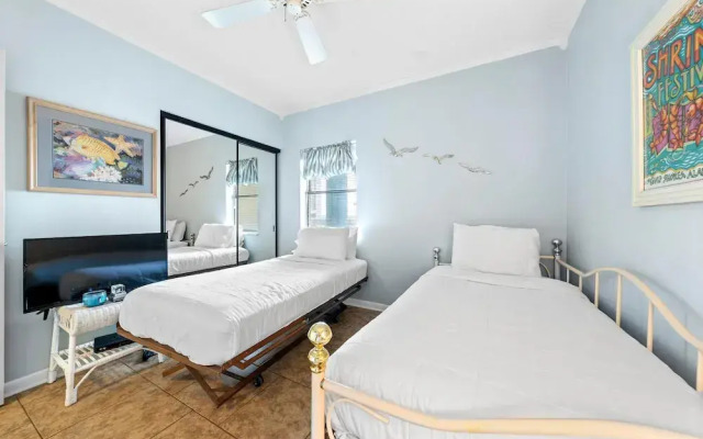 Romar Place 705