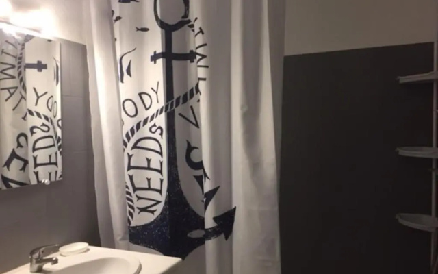 Studio Les Lecques 100m de la plage