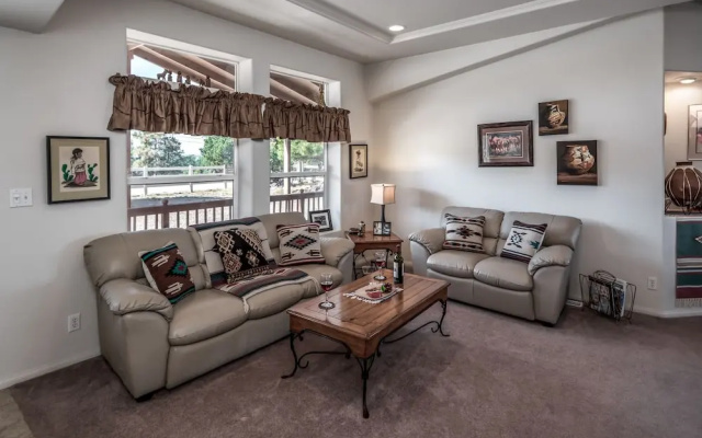 Mountain Top Ranch - Three Bedroom House