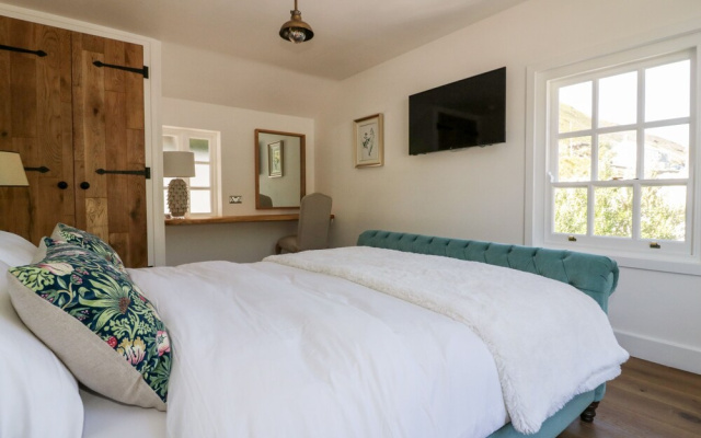 Harbour Cottage