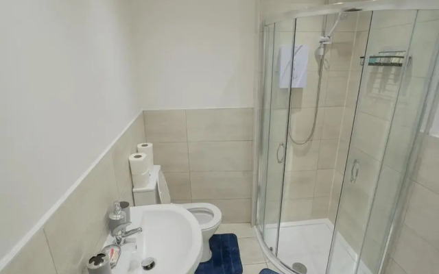 2br-sleeps5-citycentre-ws98