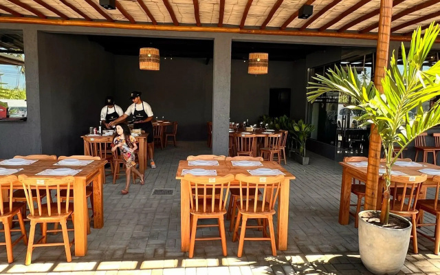 Flat super luxo com 2 suítes no Manatee - Patacho - Milagres - AL