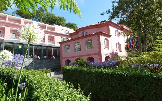 Hotel Quinta da Serra вид на фасад