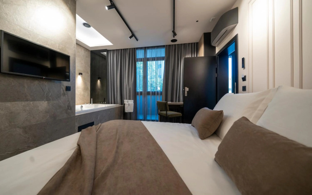 Velvet rooms & more