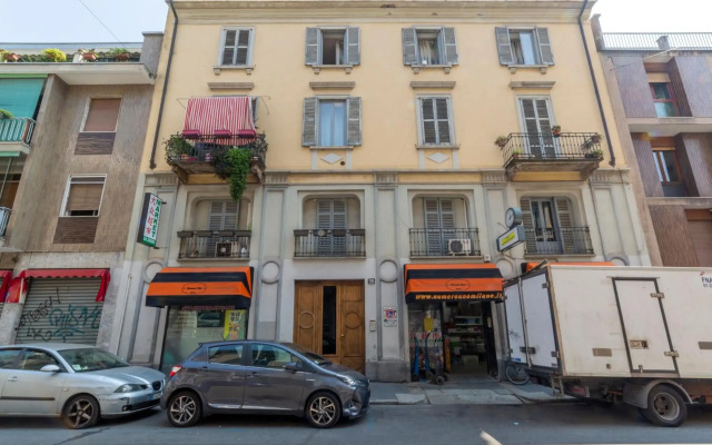 Roomy Apartment X6 close to Subway!