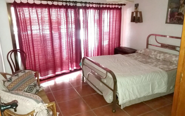 House With 6 Bedrooms in Quesada, With Balcony