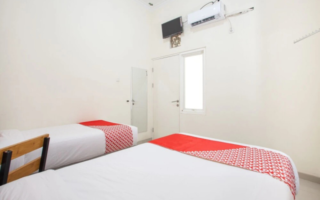 Linn's Family Residence by OYO Rooms