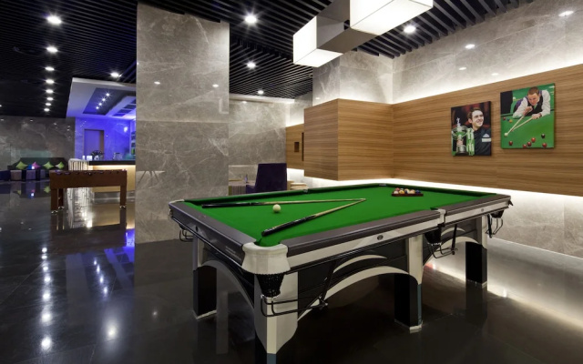 Qin Chao Hotel